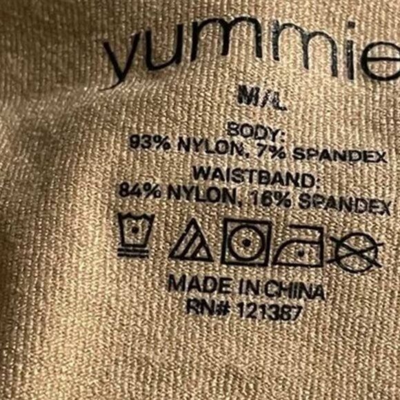 Yummie 2 Way Stretch Reversible Neck Tank M/L - Picture 4 of 4